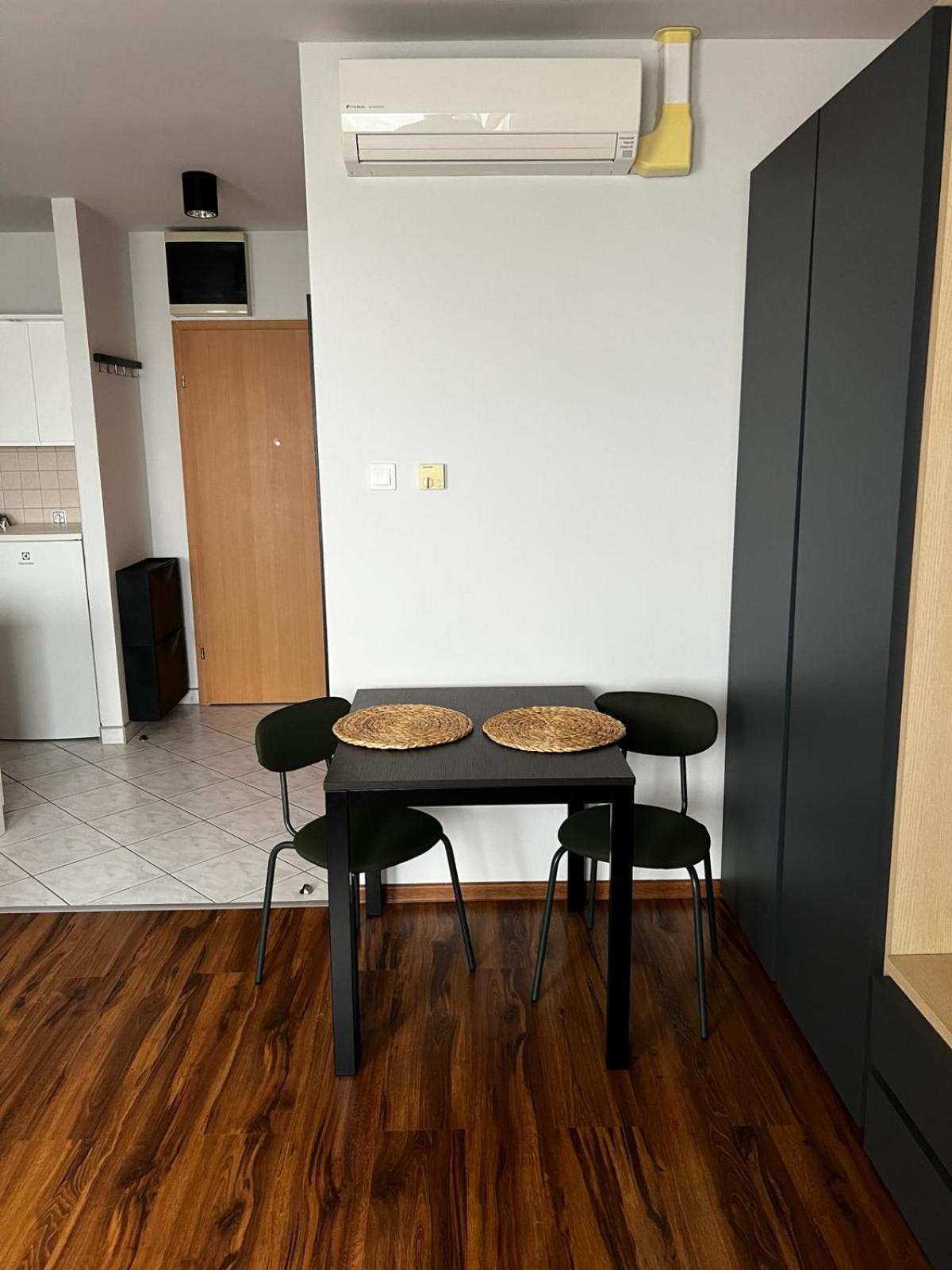 Delta Apart-House Wroclaw Exterior photo